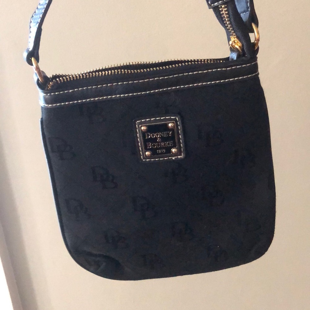 Dooney and Bourke crossbody bag